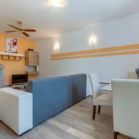 Danica Appartement *