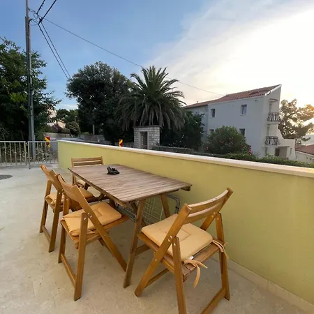 Danica Apartman *