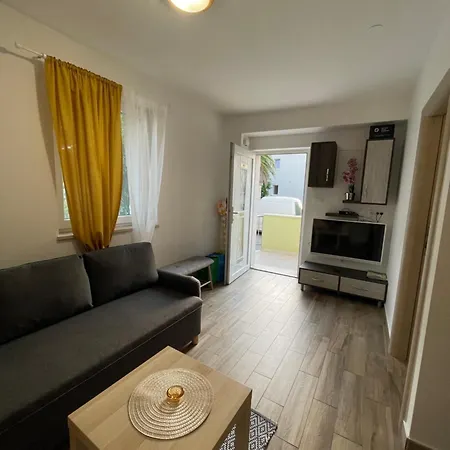 Danica Apartamento
