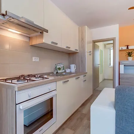 Danica Apartman
