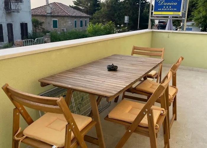 Danica Apartman Nerezine