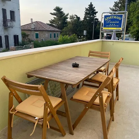 Danica Apartmán Nerezine