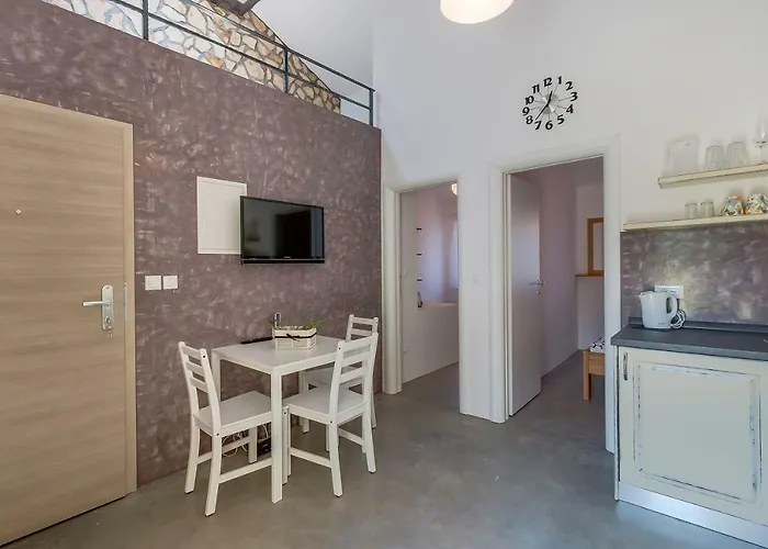 Apartment Danica Nerezine