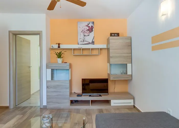 Apartment Danica Nerezine